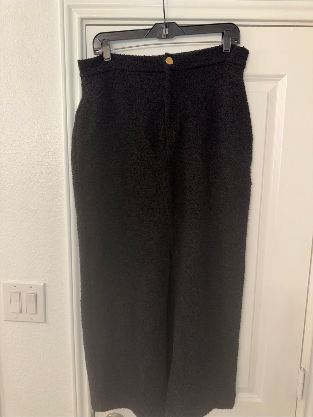 Zara Woman’s Long Black Fitted Skirt - Comfortable Cozy Fit